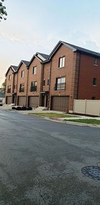 7232 W Palmer St #1