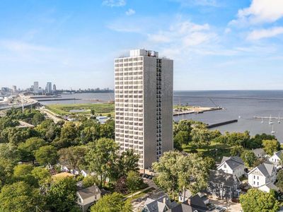 2525 South Shore DRIVE #14C