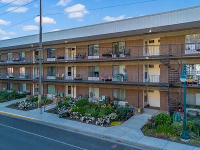203 N Mill St APT 304