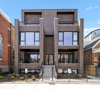 2023 W Augusta Blvd #3W
