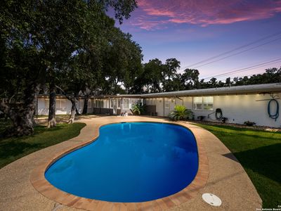 226 Carolwood Dr.