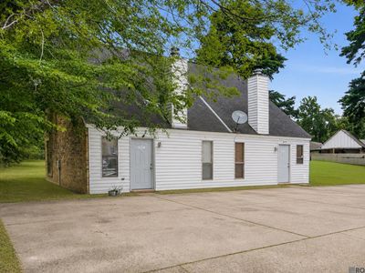8152 Baringer Rd
