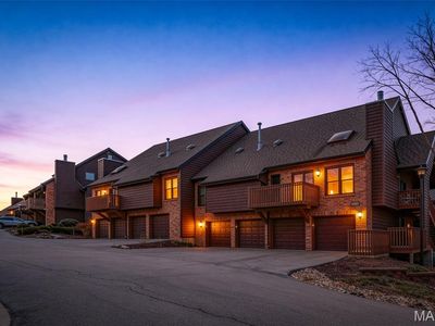 5162 Hollow Wood Ct APT B