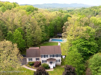 3 Hickory Hill Lane