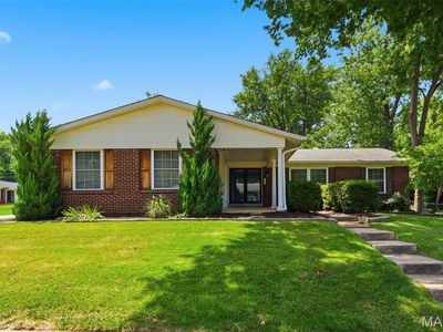 1843 Redcoat Dr
