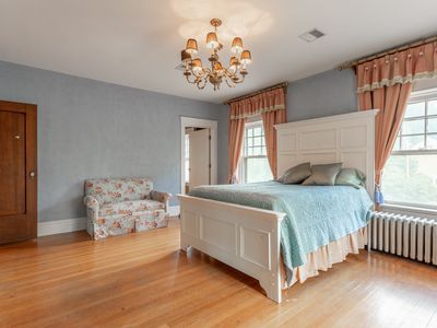 3614 Pennsylvania Ave