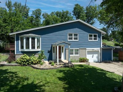 302 40th Street Dr SE