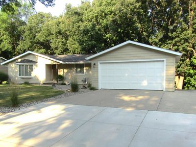 1409 Oak Dr