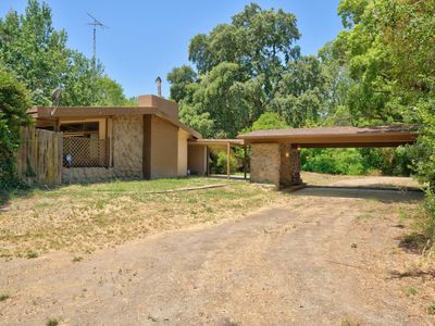 3878 River Rd