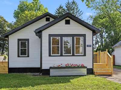 Property at 513 N 4th St, Sturgis, MI
