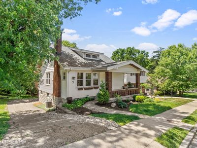 9 Ridgeway Ave