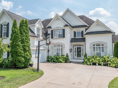 9713 Mountain Ash Ct