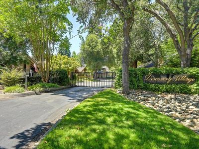 1815 Discovery Village Ln