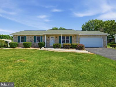 1741 Wisteria Dr