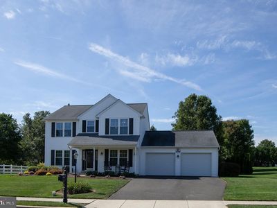 9 Greenleaf Cir