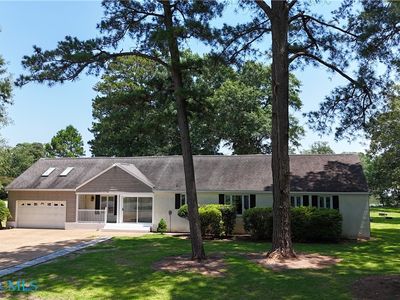 1923 Pine Ln