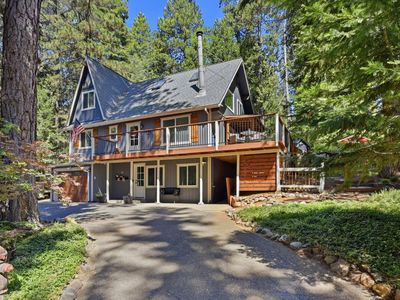 4388 Lakeridge Dr