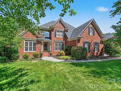 2110 Highland Forest Dr