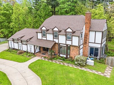 6453 Old Woods Rd