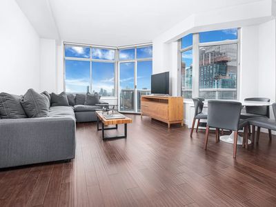 188 E 64th St APT 4002