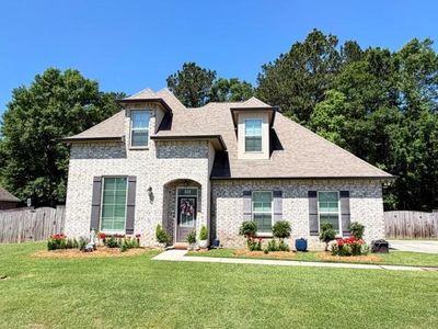 832 Lee Dr