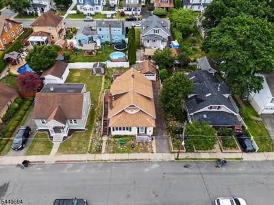 21 Downs Ave