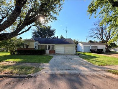 220 Fairview Ave