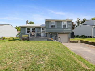 49 Coachlight Cir