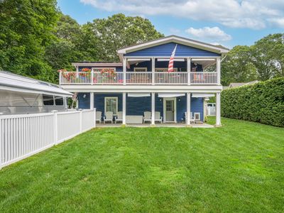 11 Scotts Landing Rd