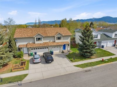 3411 Laredo Dr