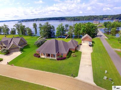 230 Dozier Creek Cir