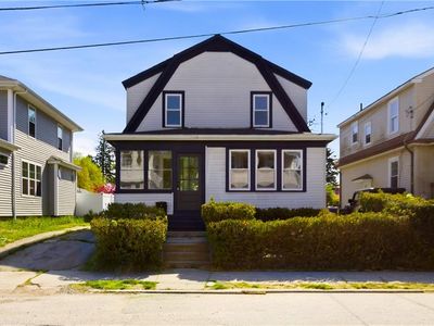 18 Harding Ave
