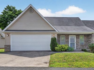 527 Redstone Dr Unit 9