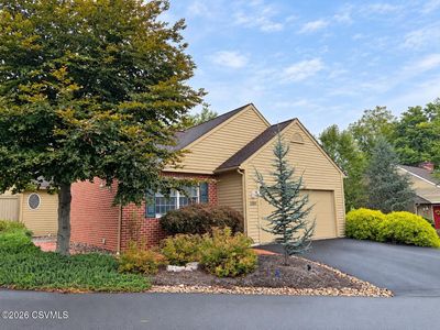 120 Victoria Ln
