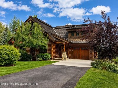 32 Blackfoot Trl