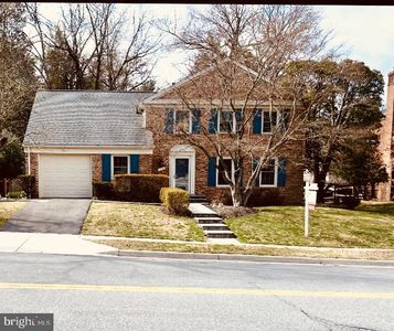 1104 Fallsmead Way
