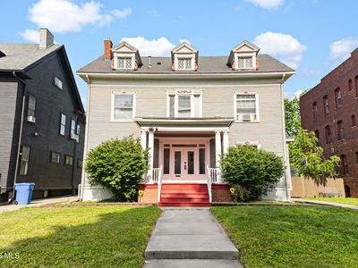 2108 Glenwood Ave