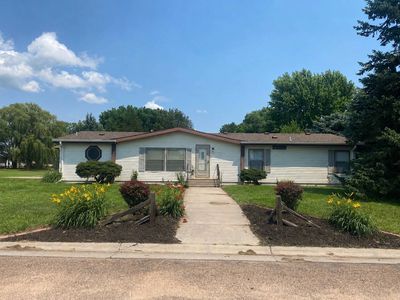 200 S 5th St