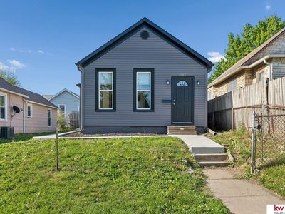 307 Woolworth Ave