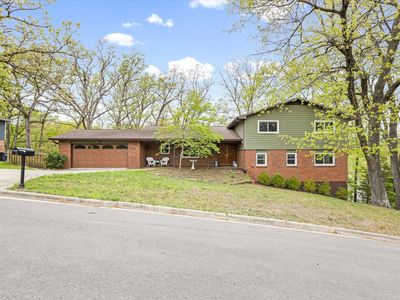 1401 Ridgemont Ct