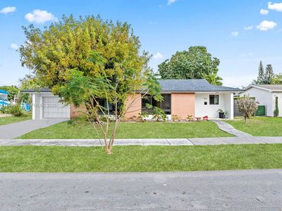 7835 W 16th Ct
