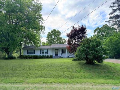 Property at 372 Snow Point Rd, Guntersville, AL