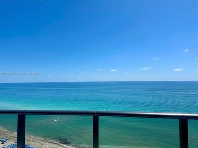 18555 Collins Ave APT 1705