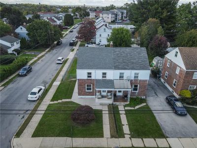 863 W Emaus Ave