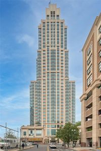 175 Huguenot Street #3104