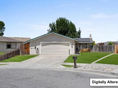 930 Apple Ct
