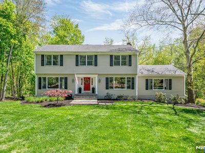 558 W Saddle River Rd