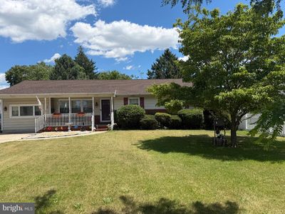 37 N Valley Ave