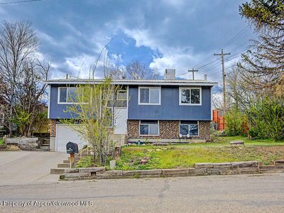 140 Hillside Ter