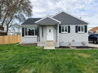 5447 S 2425 W